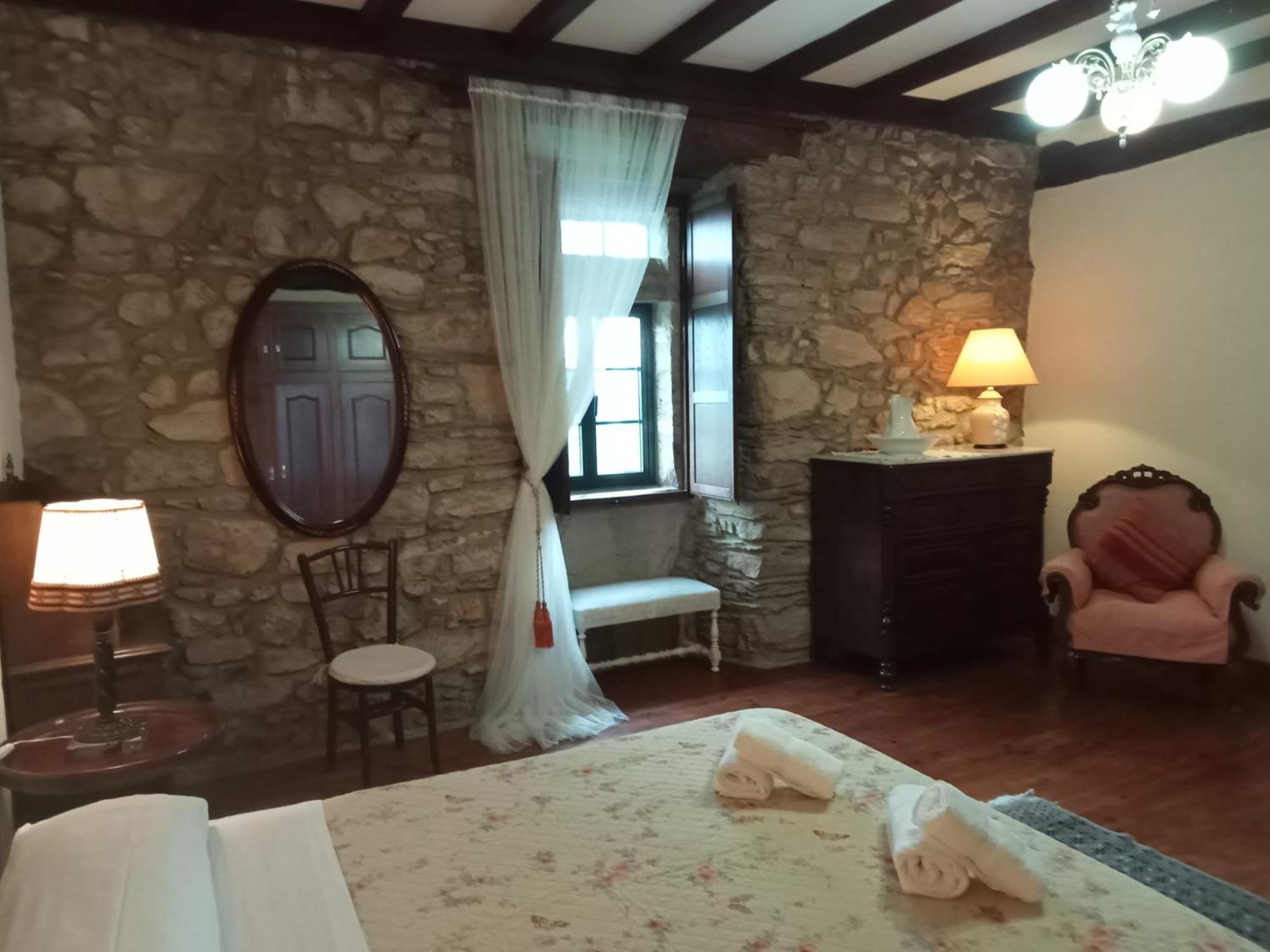 Palacio De Cantiz "Reserva De Ancares" Becerreá Exteriör bild