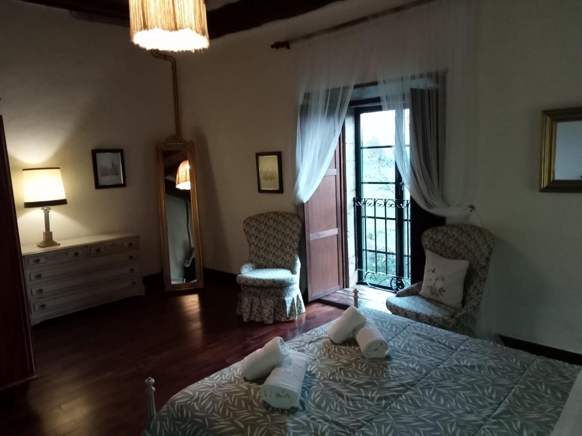 Palacio De Cantiz "Reserva De Ancares" Becerreá Exteriör bild