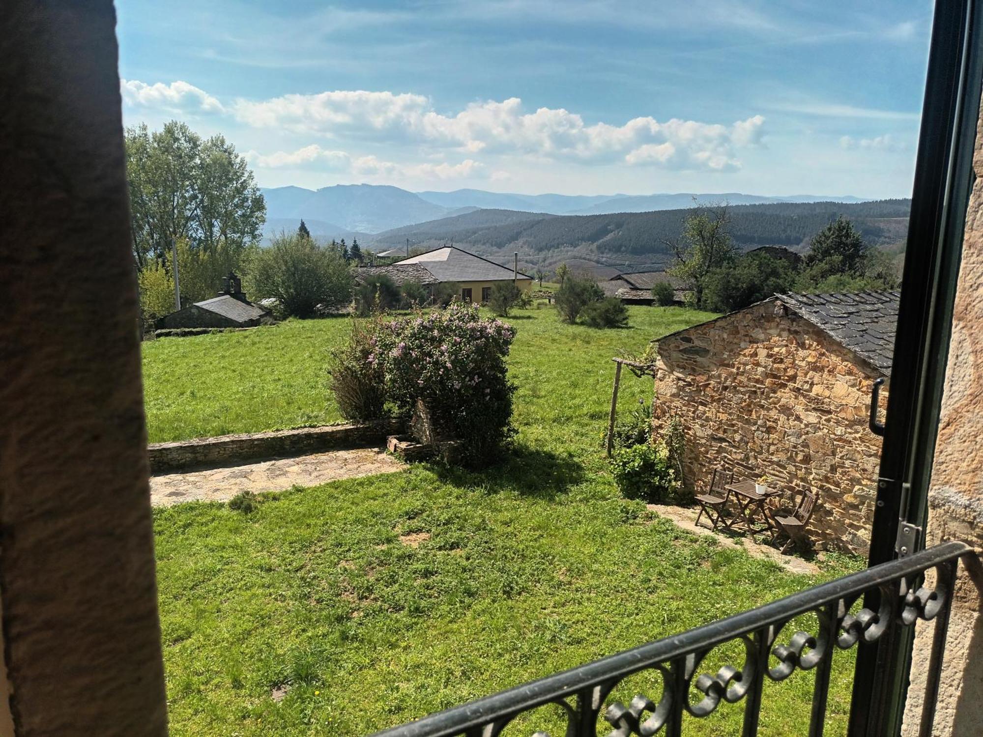Palacio De Cantiz "Reserva De Ancares" Becerreá Exteriör bild